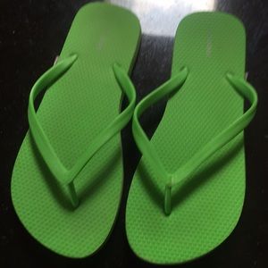 Green flip flop